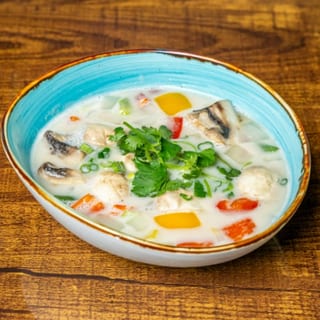 Tom Kha