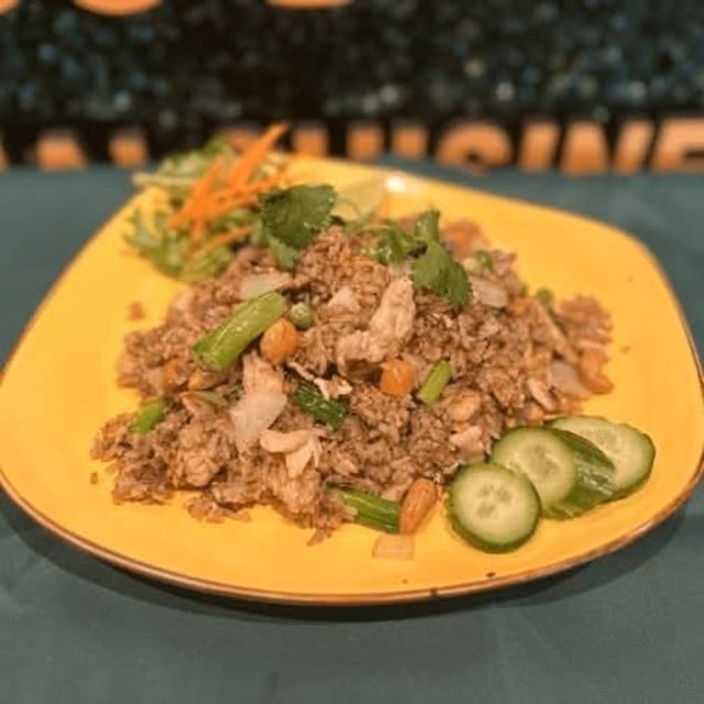 Classic Thai Fried Rice (L).